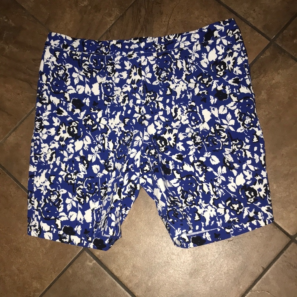 Women’s Mario Serrani Stretch Shorts